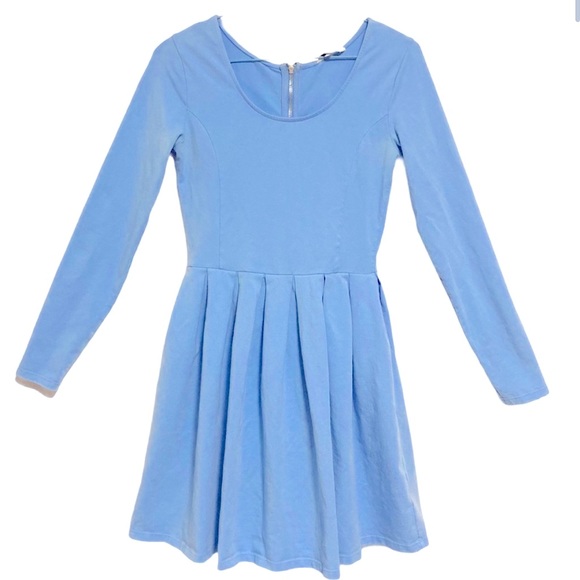 Aritzia Talula Lambeth Pleated Dress (blue xs) - Picture 3 of 5